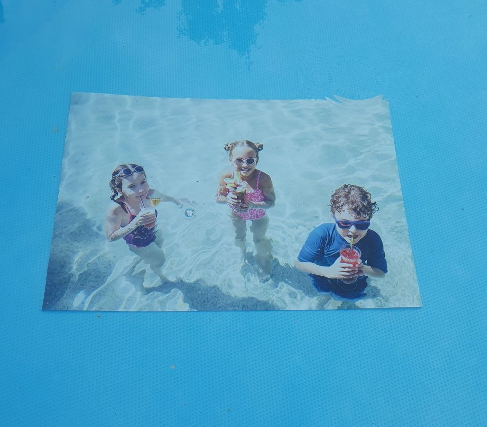 Зображення і логотипи в басейн